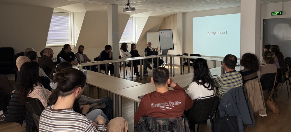 Guides Training Cover