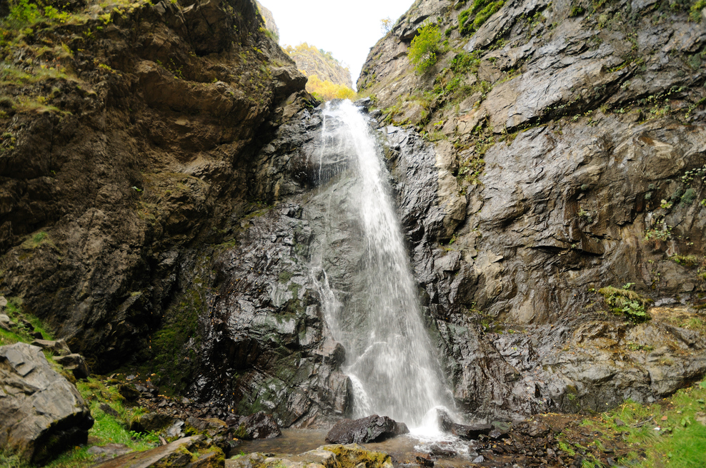 Gveleti Waterfall - Svaneti Gveleti Waterfall - Svaneti