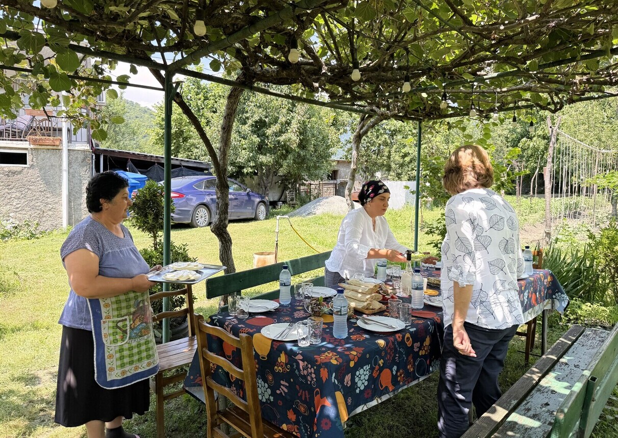 Lunch at local family garden