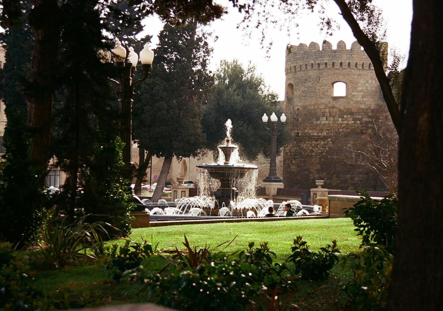 Shema Kha Gate, Baku