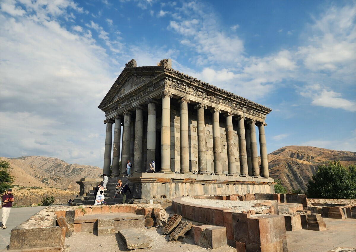 jack-sparrow - temple in Garni jack-sparrow - temple in Garni